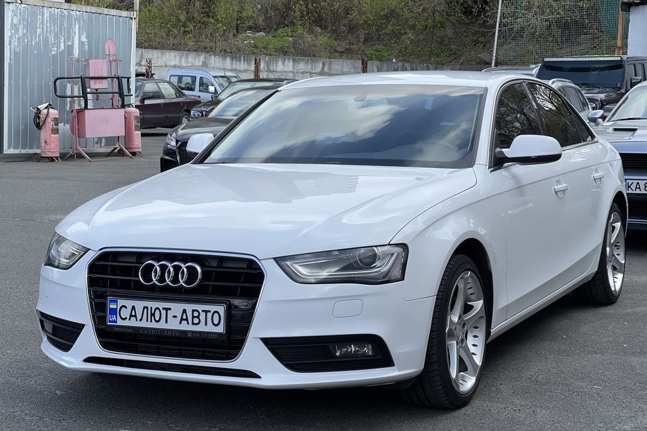 Продам Audi A4 2014 года в Киеве