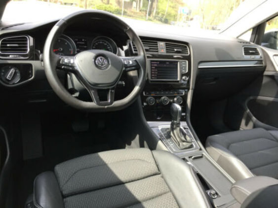 Продам Volkswagen Golf VII 2017 года в Киеве