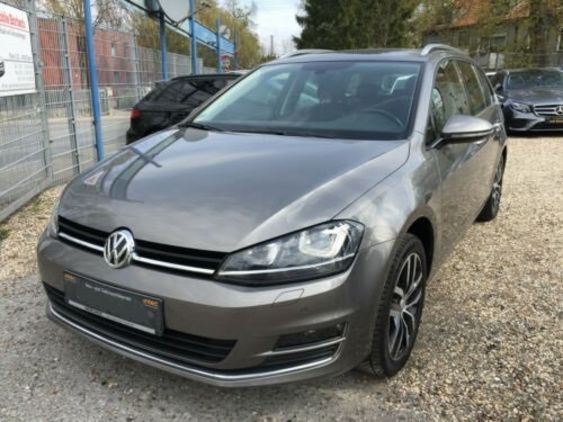 Продам Volkswagen Golf VII 2017 года в Киеве