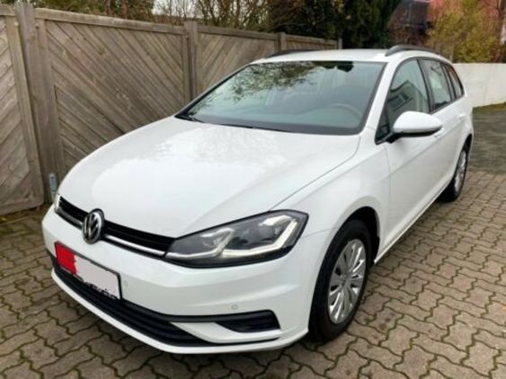 Продам Volkswagen Golf VII 2017 года в Киеве