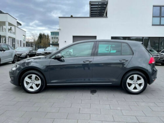 Продам Volkswagen Golf VII Golf 1.6 TDI 2017 года в Киеве