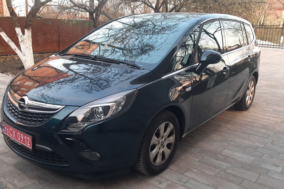 Продам Opel Zafira Шкіра стан ідеал 2016 года в Львове