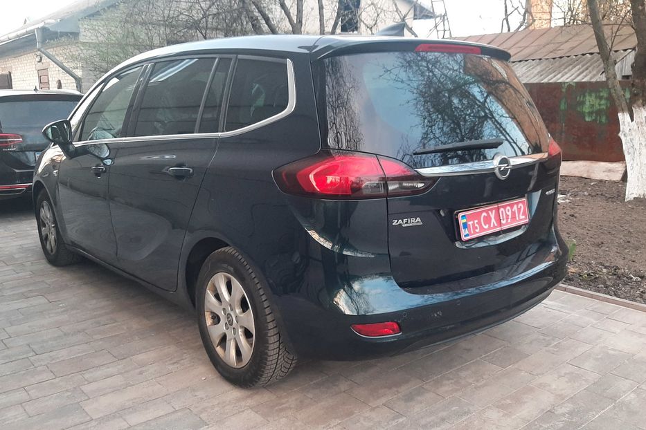 Продам Opel Zafira Шкіра стан ідеал 2016 года в Львове