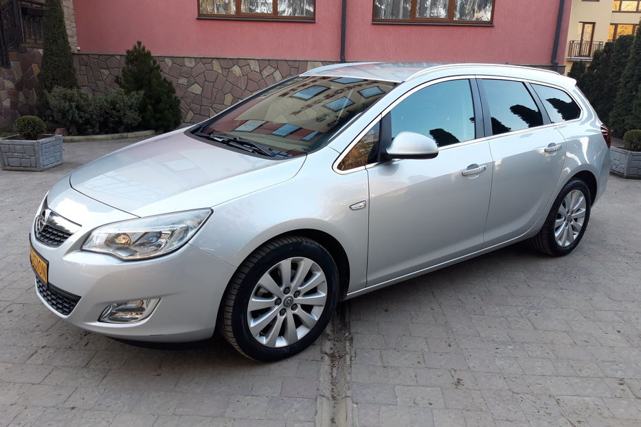 Продам Opel Astra J 1.7 COSMO 2011 года в Тернополе