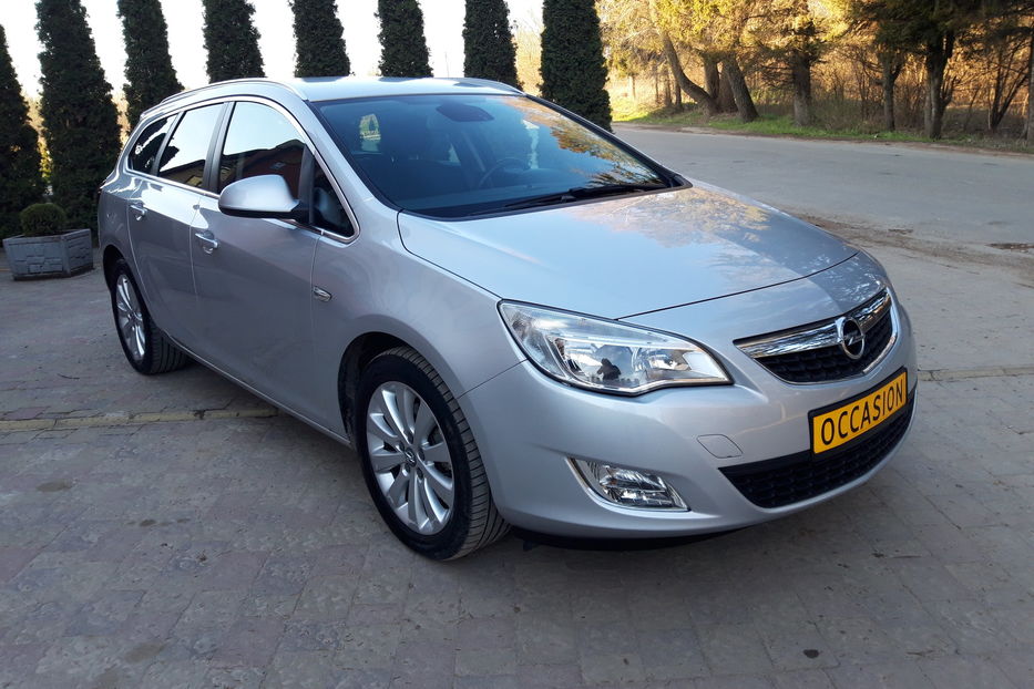 Продам Opel Astra J 1.7 COSMO 2011 года в Тернополе