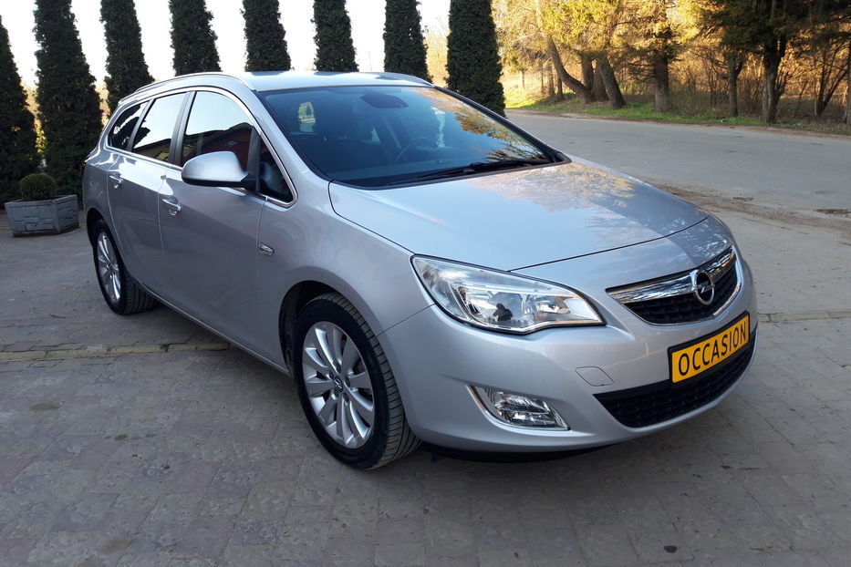 Продам Opel Astra J 1.7 COSMO 2011 года в Тернополе