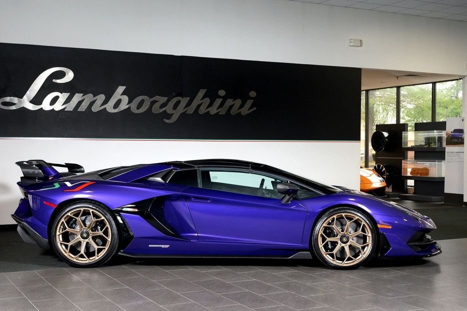 Продам Lamborghini Aventador SVJ 2021 года в Киеве