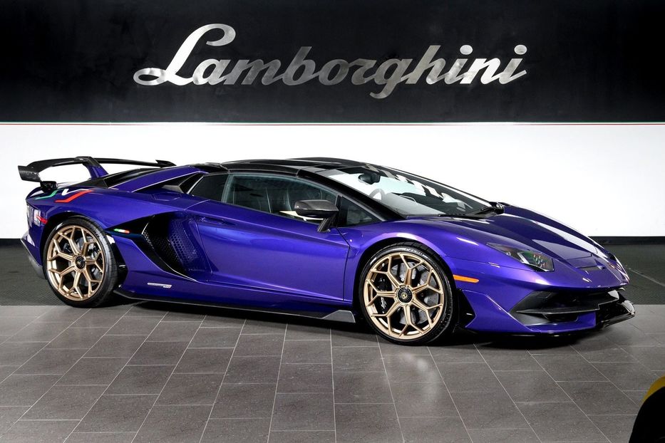 Продам Lamborghini Aventador SVJ 2021 года в Киеве