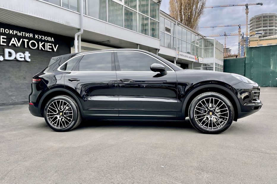 Продам Porsche Cayenne 2018 года в Киеве