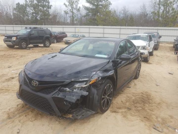 Продам Toyota Camry L 2019 года в Киеве