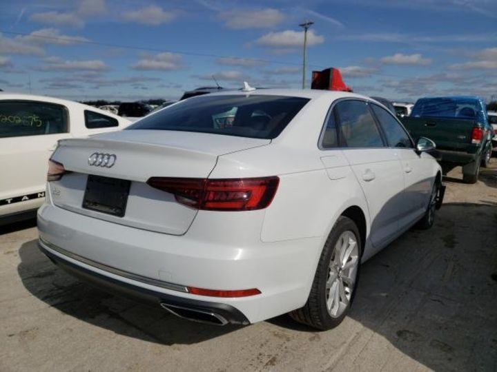 Продам Audi A4 PREMIUM 2019 года в Киеве