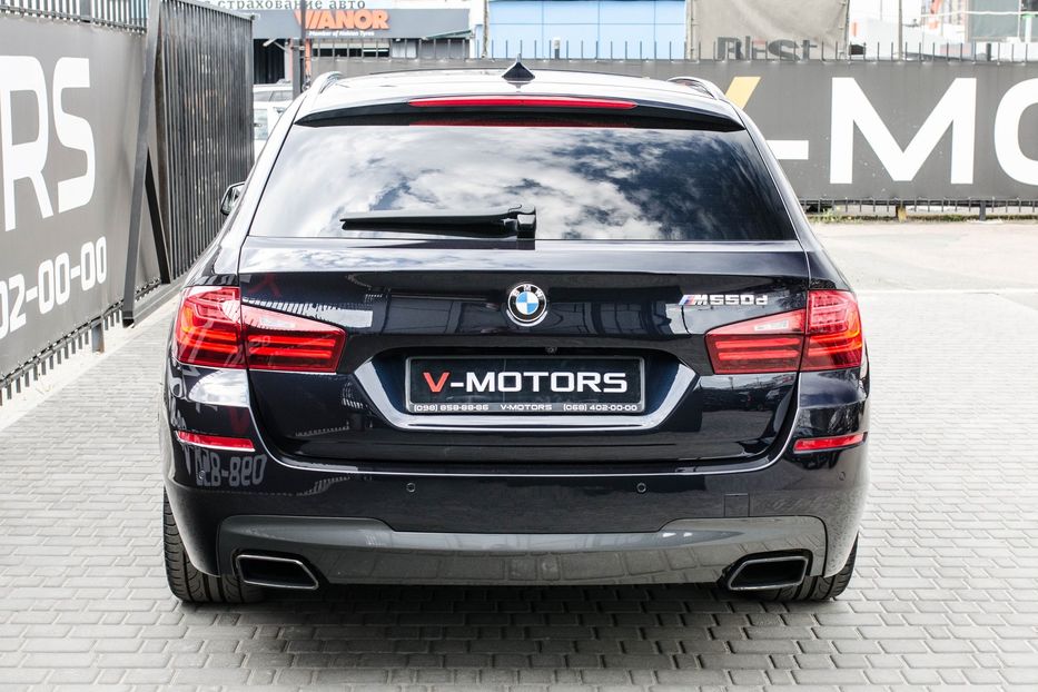 Продам BMW 550 d Touring 2012 года в Киеве