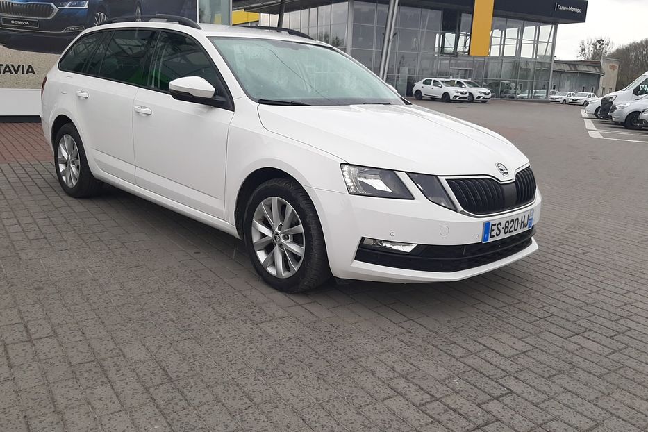 Продам Skoda Octavia A7 Automat В РІДНІЙ ФАРБІ в Львів 2018 года в Львове