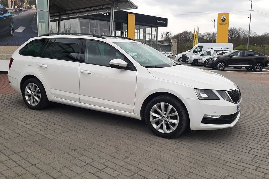 Продам Skoda Octavia A7 Automat В РІДНІЙ ФАРБІ в Львів 2018 года в Львове