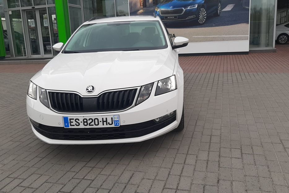 Продам Skoda Octavia A7 Automat В РІДНІЙ ФАРБІ в Львів 2018 года в Львове