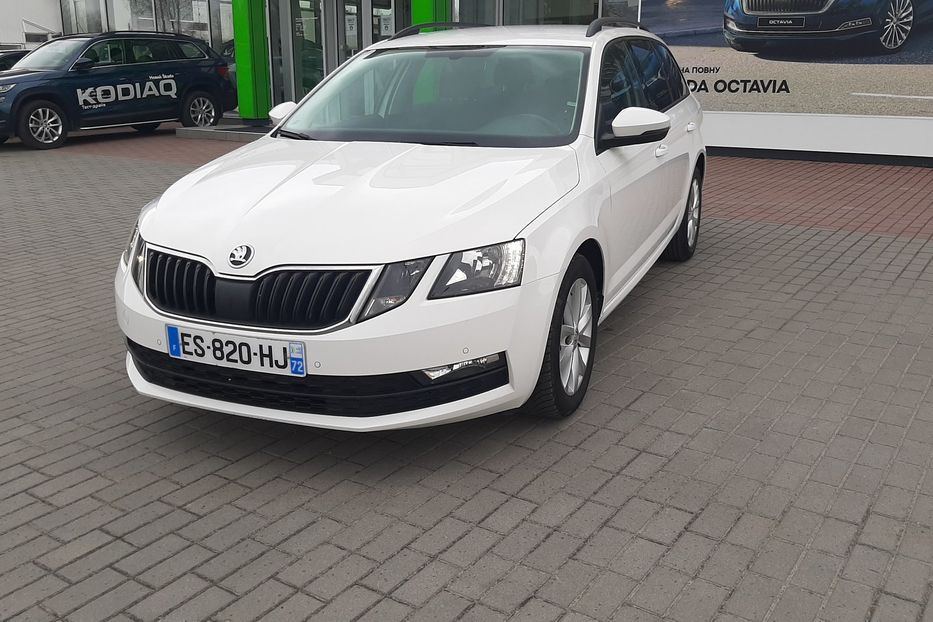 Продам Skoda Octavia A7 Automat В РІДНІЙ ФАРБІ в Львів 2018 года в Львове