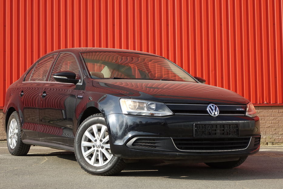 Продам Volkswagen Jetta HYBRIDE 2014 года в Одессе