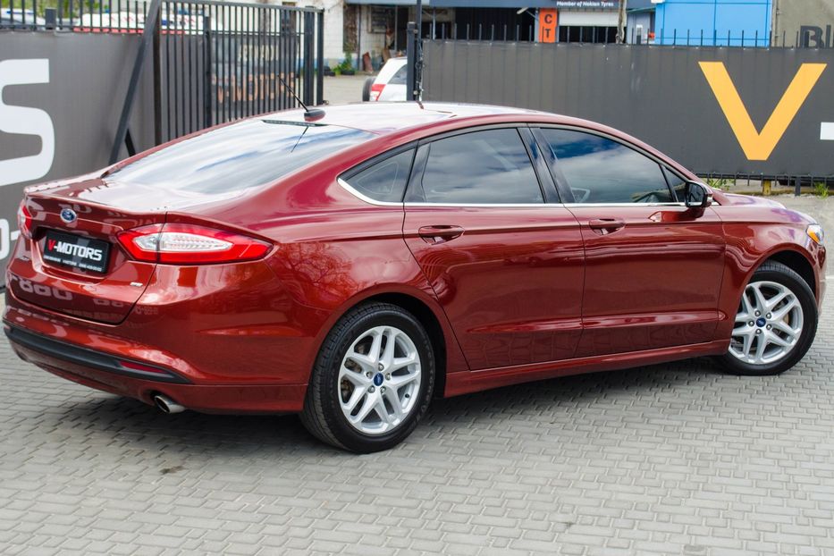 Продам Ford Fusion SE 2.5i 2013 года в Киеве