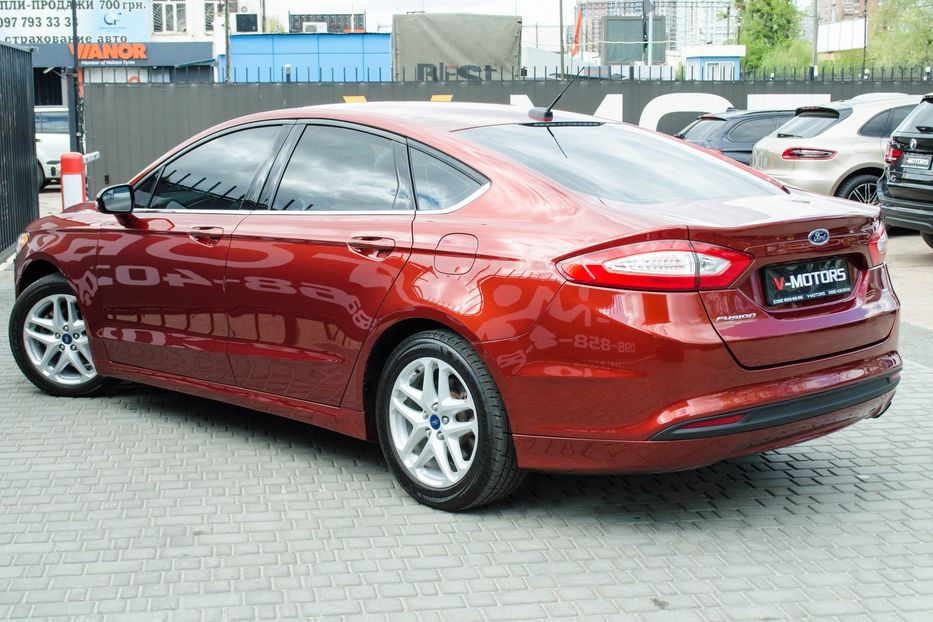 Продам Ford Fusion SE 2.5i 2013 года в Киеве