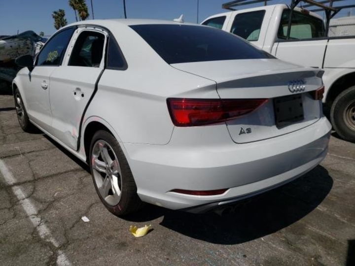 Продам Audi A3 PREMIUM 2018 года в Киеве