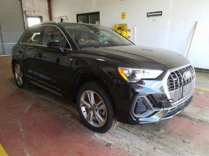 Продам Audi Q3 PREMIUM S-Line 2021 года в Киеве