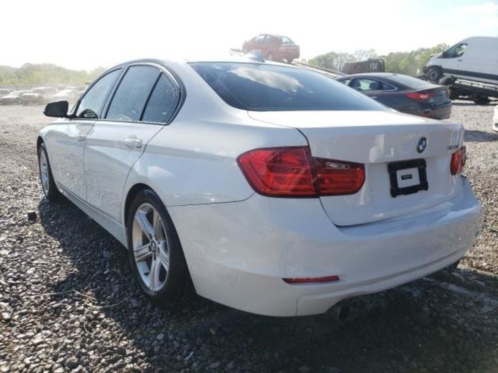 Продам BMW 320 i 2013 года в Киеве