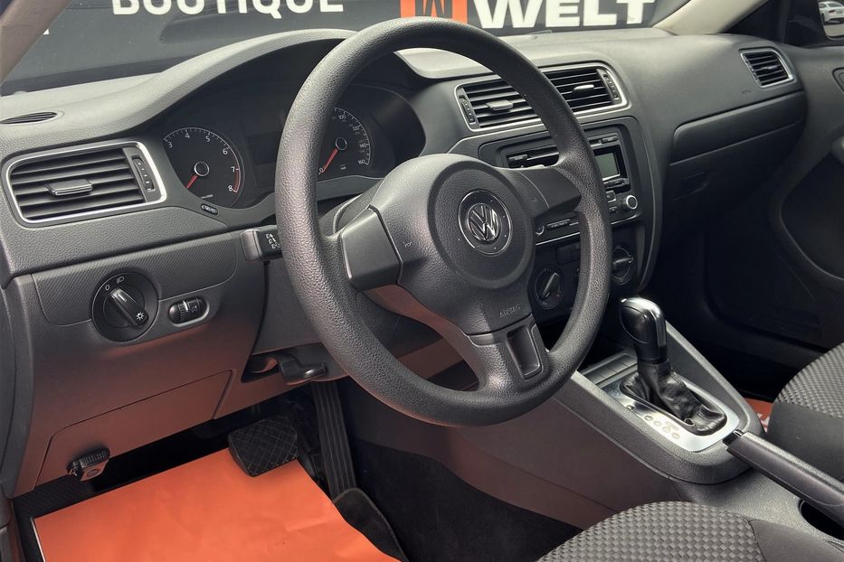 Продам Volkswagen Jetta 2012 года в Одессе