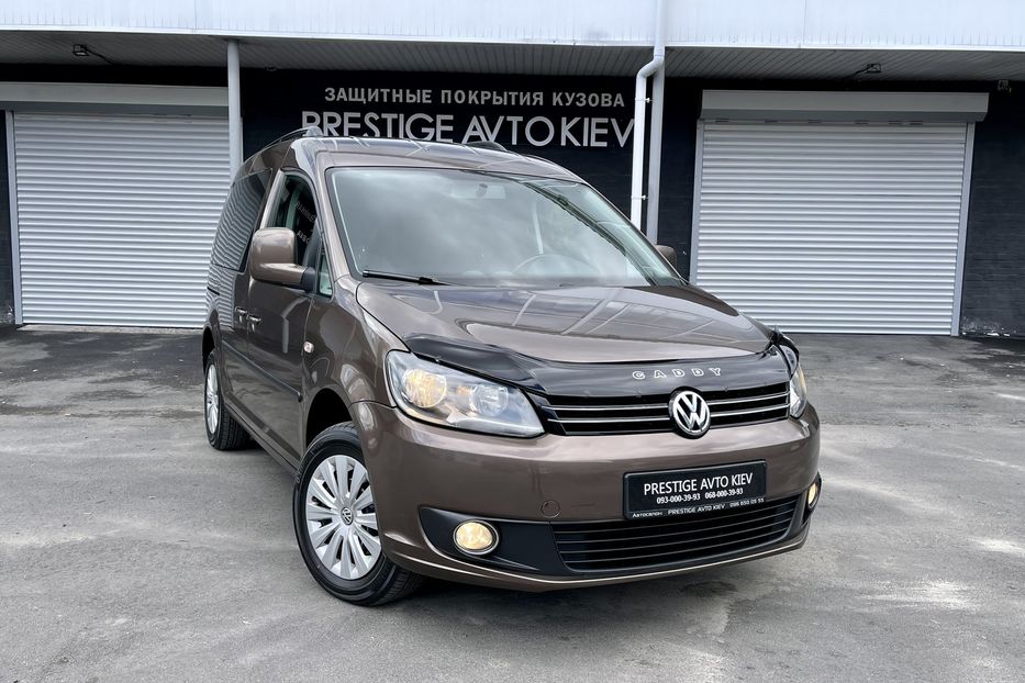 Продам Volkswagen Caddy пасс. Passenger  2014 года в Киеве