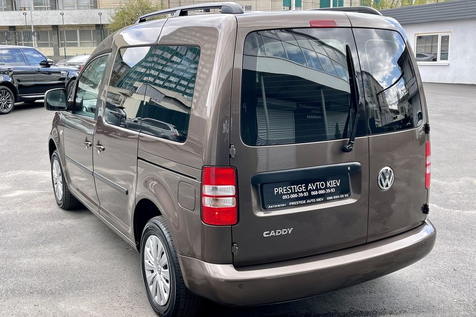 Продам Volkswagen Caddy пасс. Passenger  2014 года в Киеве