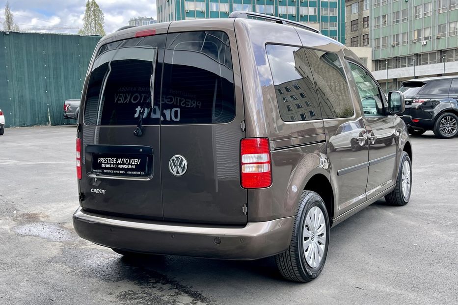 Продам Volkswagen Caddy пасс. Passenger  2014 года в Киеве