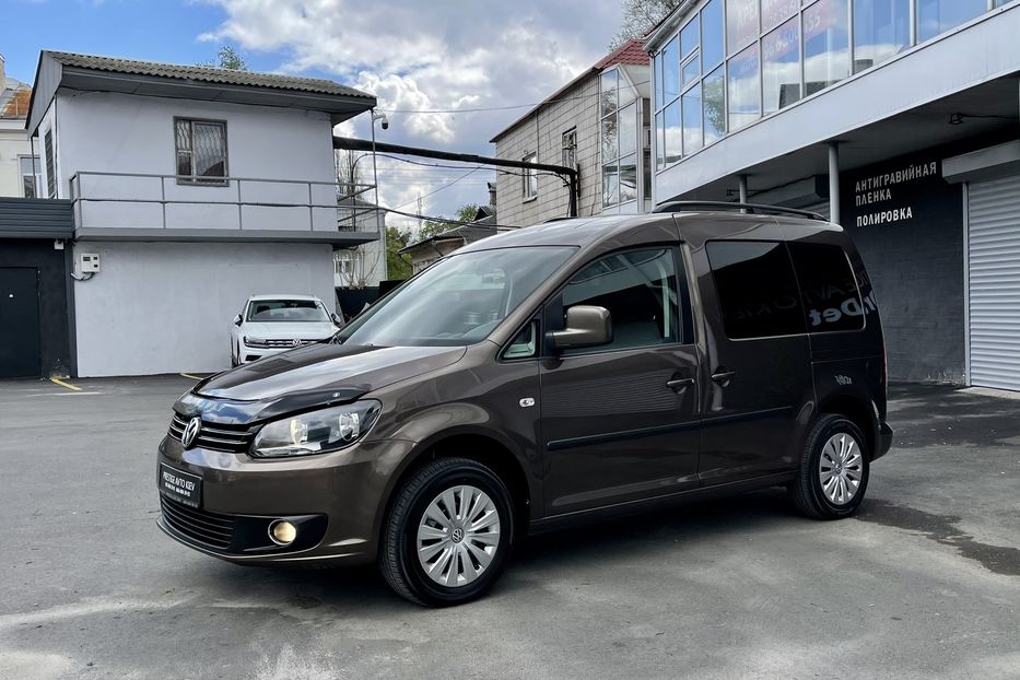 Продам Volkswagen Caddy пасс. Passenger  2014 года в Киеве