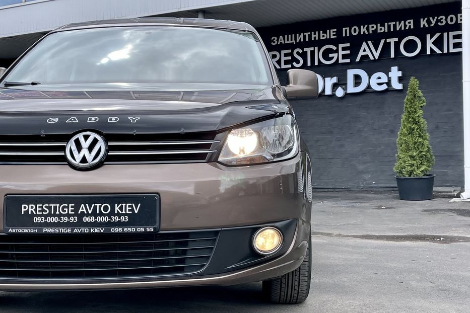 Продам Volkswagen Caddy пасс. Passenger  2014 года в Киеве