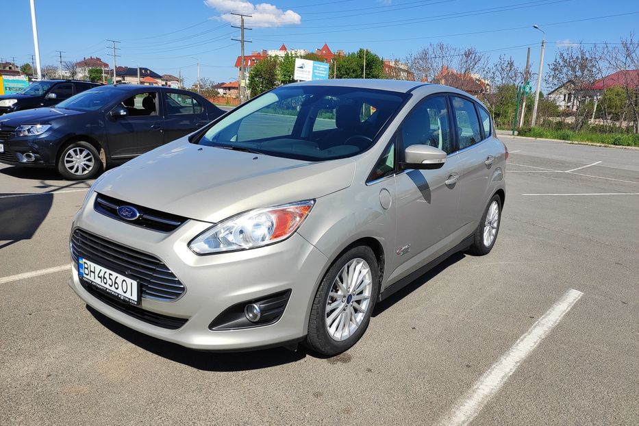 Продам Ford C-Max Energi SEL 2015 года в Одессе