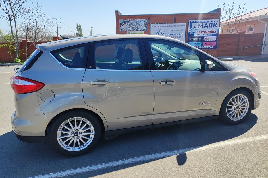 Продам Ford C-Max Energi SEL 2015 года в Одессе