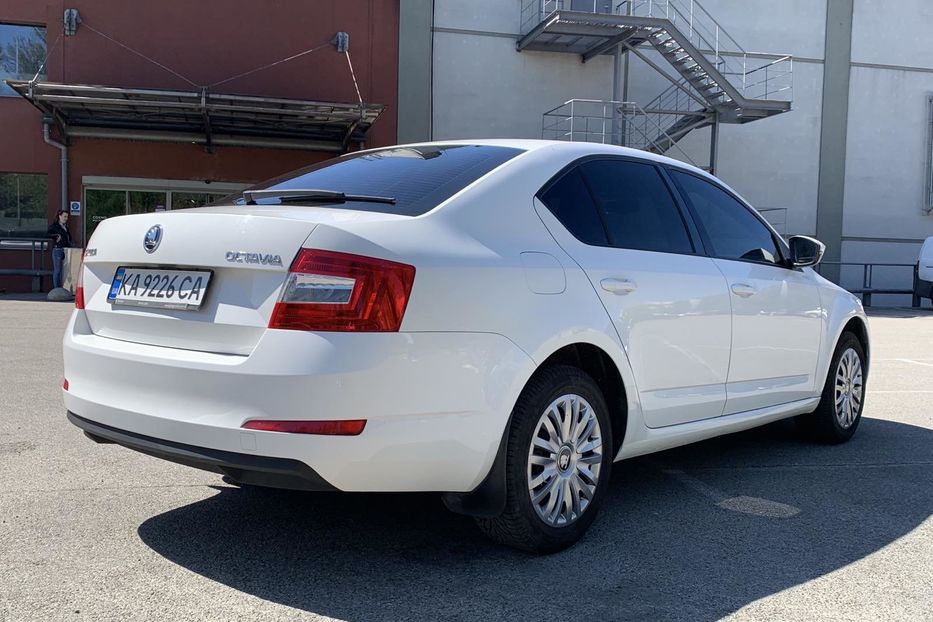 Продам Skoda Octavia Ambition 2015 года в Киеве