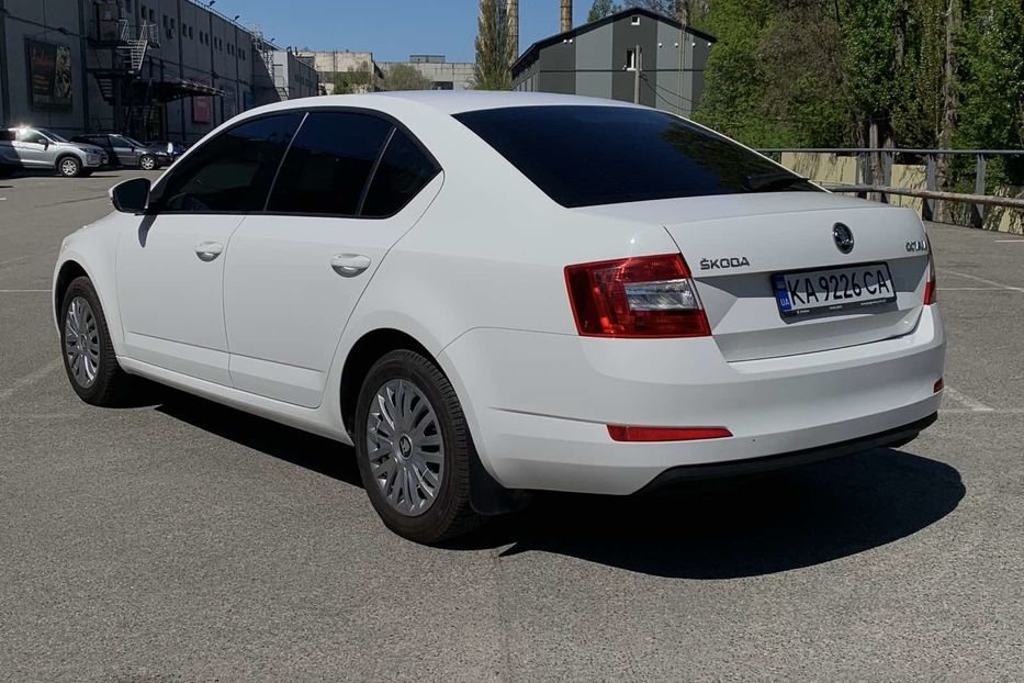 Продам Skoda Octavia Ambition 2015 года в Киеве