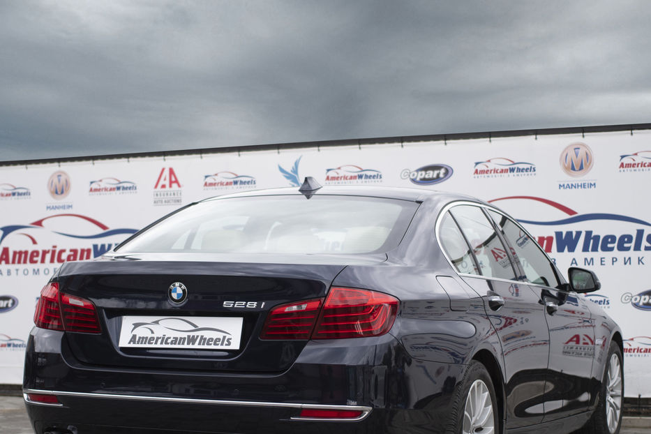 Продам BMW 528 Luxury Line 2015 года в Черновцах