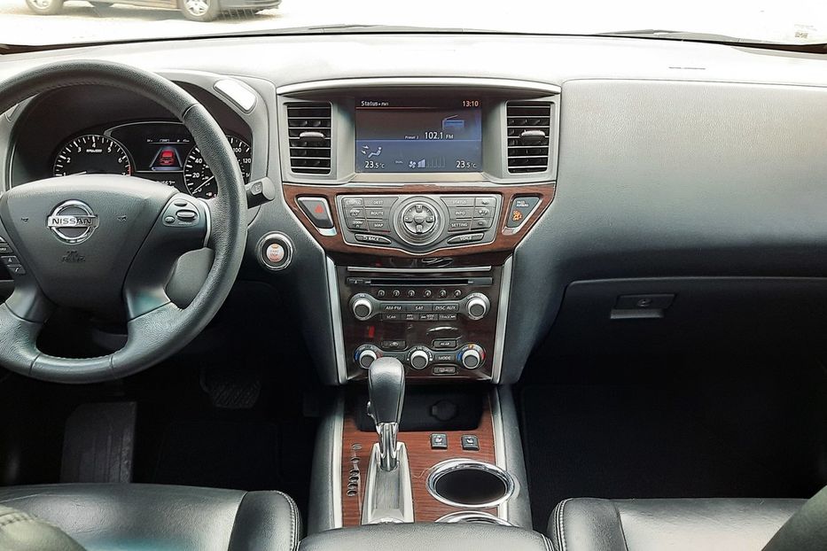 Продам Nissan Pathfinder V6 7mest 2015 года в Николаеве