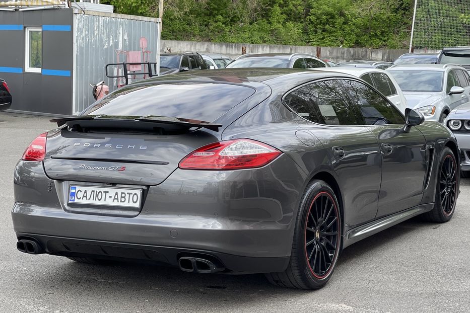 Продам Porsche Panamera GTS 2012 года в Киеве