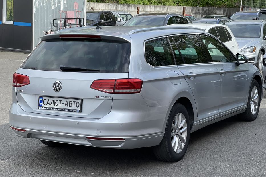 Продам Volkswagen Passat B8 2014 года в Киеве