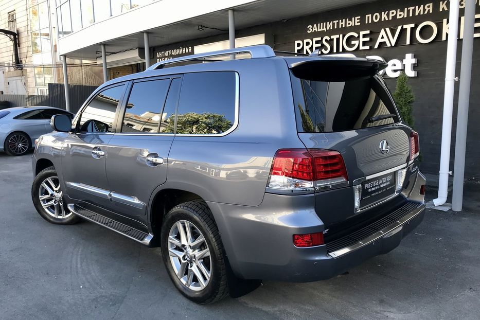 Продам Lexus LX 570 PREMIUM LUXURY 2013 года в Киеве