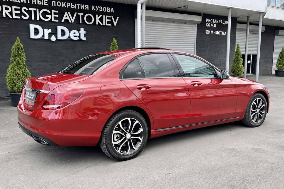 Продам Mercedes-Benz C-Class 220d 4MATIC 2017 года в Киеве