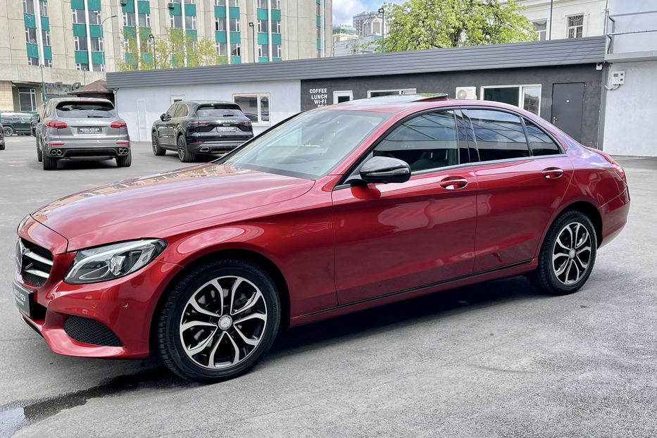 Продам Mercedes-Benz C-Class 220d 4MATIC 2017 года в Киеве