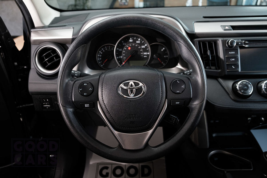 Продам Toyota Rav 4 LE 2016 года в Одессе