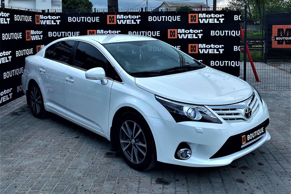 Продам Toyota Avensis 2013 года в Одессе