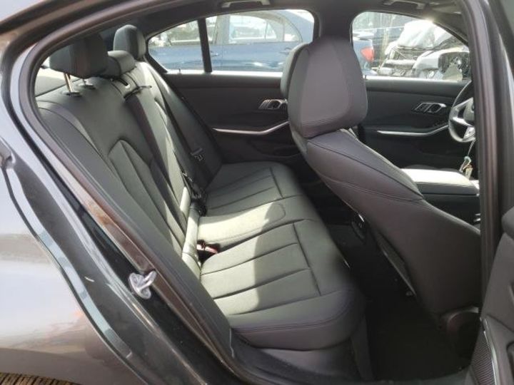 Продам BMW 330 XI 2021 года в Киеве