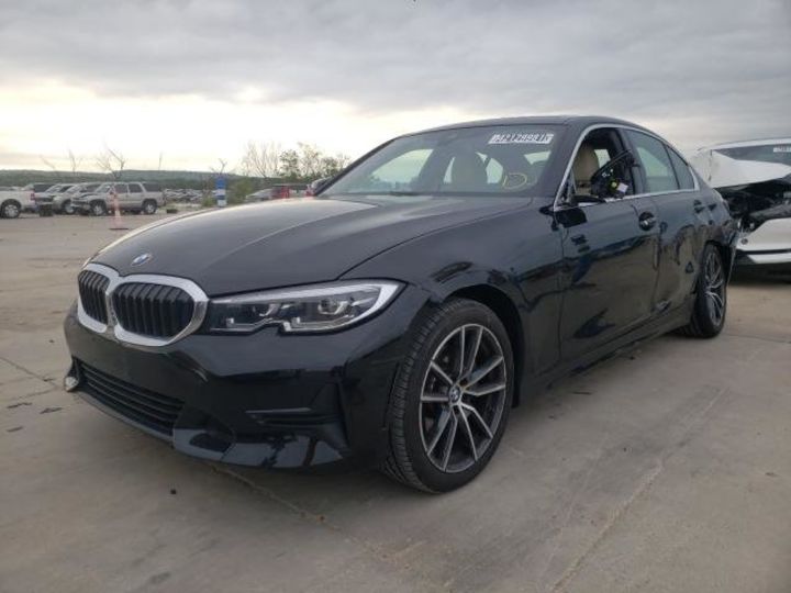 Продам BMW 330 I 2021 года в Киеве