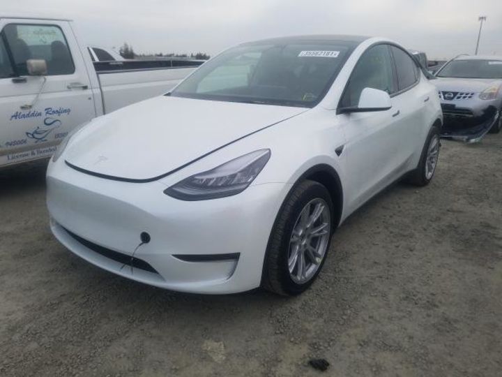 Продам Tesla Model Y 2021 года в Киеве