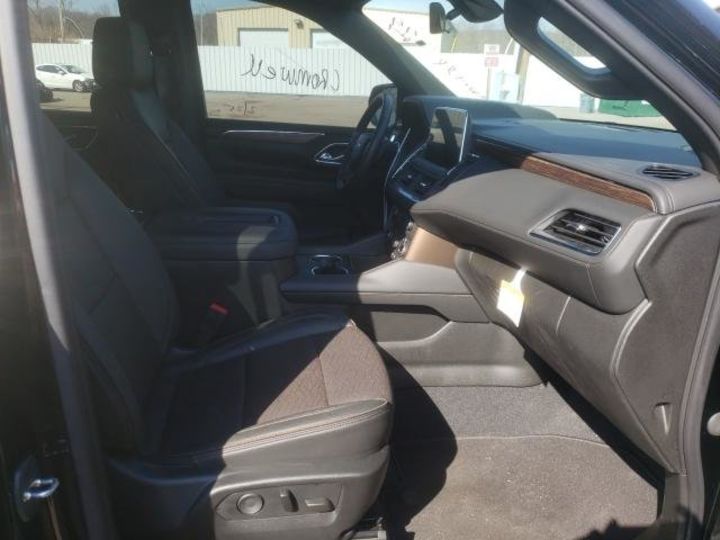 Продам Chevrolet Tahoe K1500 2021 года в Киеве