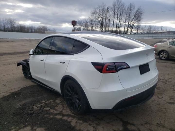 Продам Tesla Model Y 2021 года в Киеве